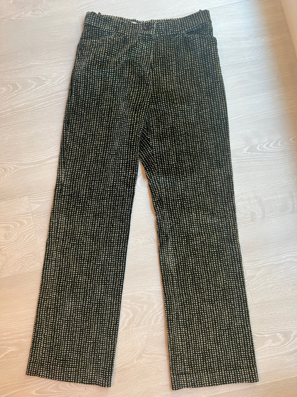 Marc Jacobs Look Women’s Black and Gold Velvet Pants with Spotted Pattern
